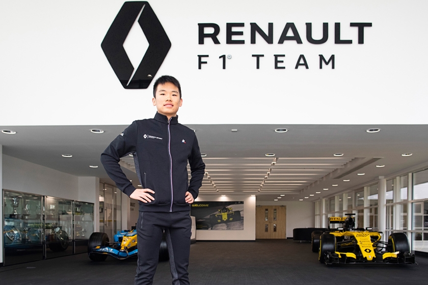 Rising Chinese motorsport star Ye Yifei joins Renault Sport Academy