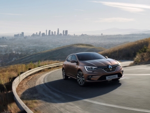 Renault révèle Nouvelle MEGANE et MEGANE E-TECH Plug-in : toujours plus de technologie au service du plaisir de conduite