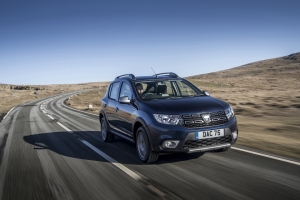 Dacia adds SCe 75 Petrol and Blue dCi 95 Diesel Engines to Sandero Stepway Range