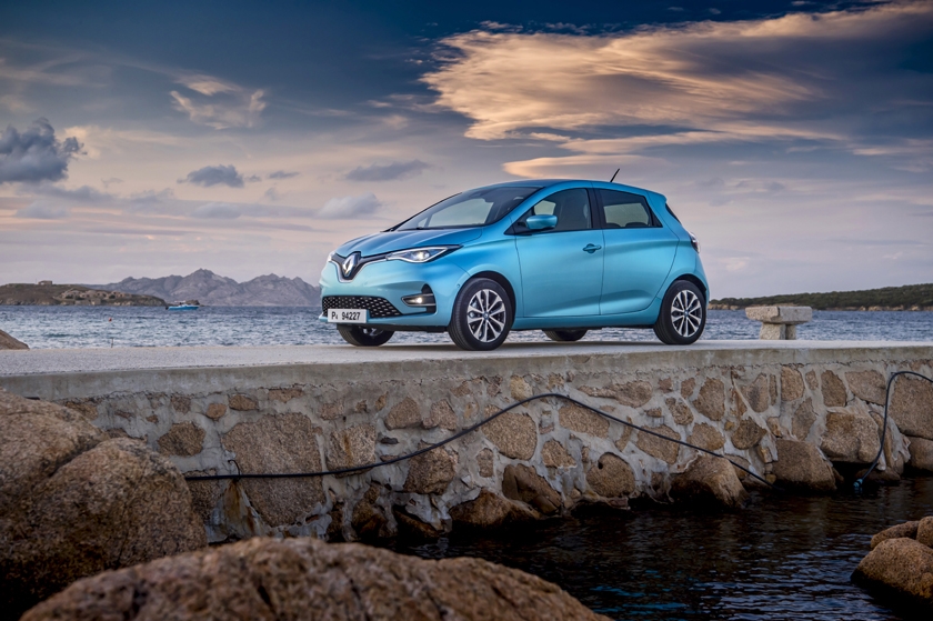New Renault ZOE wins Best Small Electric Car at 2020 What Car ? Awards