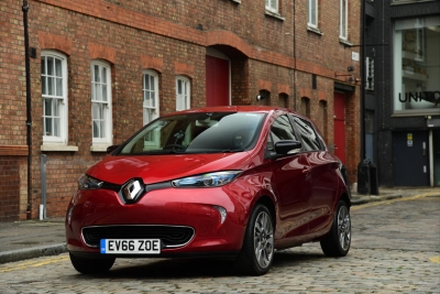 Renault ZOE voted 'Best Small Company Car' at the Carbuyer Awards 2018
