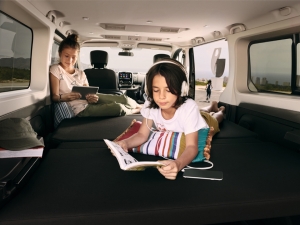 Renault présente TRAFIC SpaceClass Escapade ainsi que sa gamme de camping-cars au salon du véhicule de loisirs