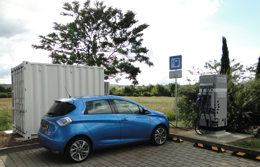 Les véhicules électriques pourront se recharger sur l’autoroute grâce aux batteries seconde vie
