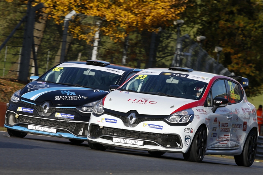 Belfast&#039;s Jack Young crowned Renault UK Clio Cup Junior Champion in dramatic Brands Hatch finale