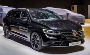 Renault Talisman is playing tough with the limited version S-Edition, more sporty and powerful than ever.