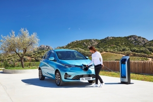 Neuer Renault ZOE: langstreckentauglich wie nie durch neues CCS-Ladesystem