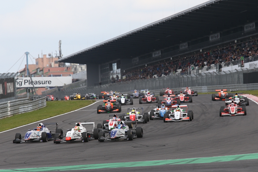 La Formule Renault Eurocup bascule dans la seconde moitié de saison au Nürburgring