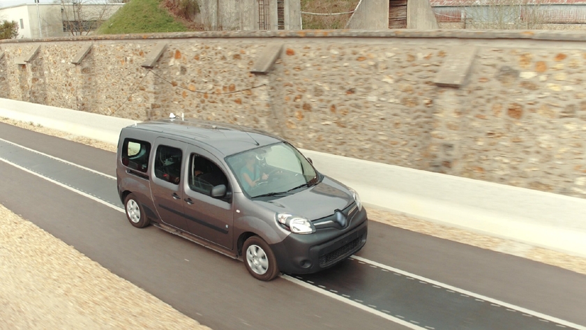 Renault Kangoo Z.E. : vers la recharge sans contact des véhicules électriques ?