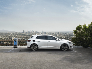 Megane Hatchback now with E-Tech Plug-In Hybrid