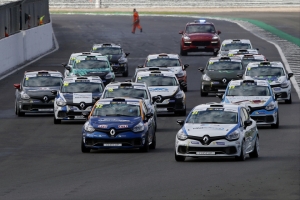 Titles still to be decided in Renault UK Clio Cup season finale at Brands Hatch