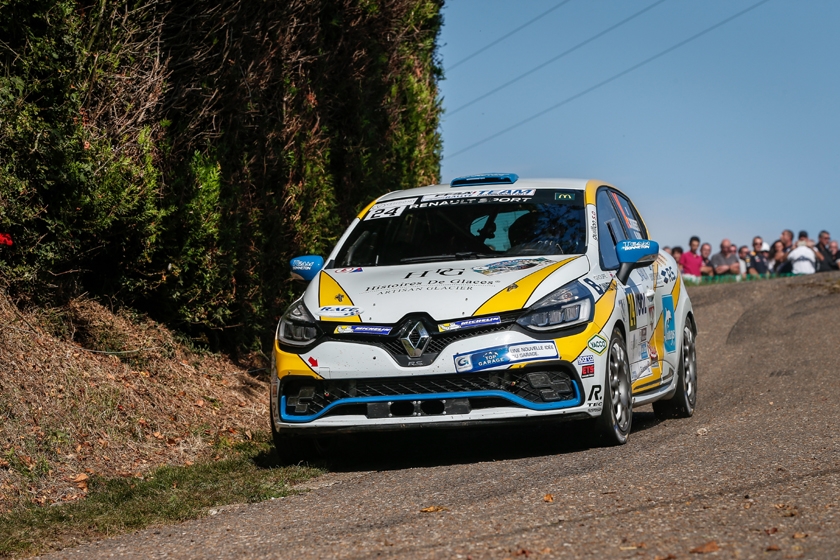 Cédric Robert claims the Clio R3T Trophy France!