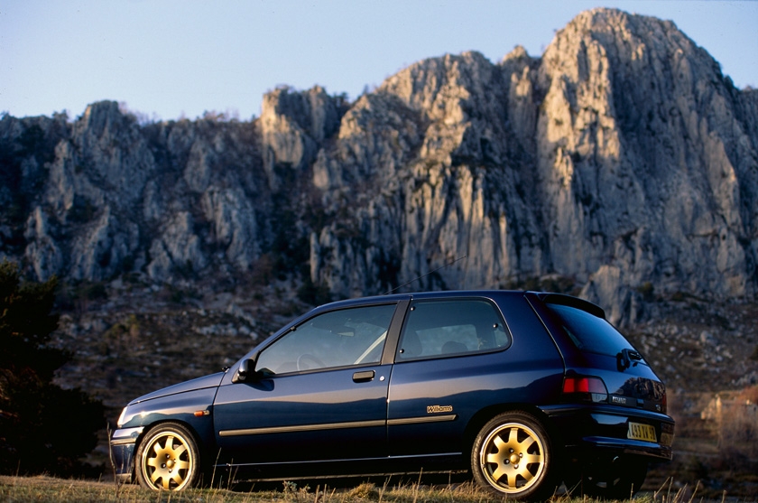 Renault Clio celebrates its 30th Anniversary