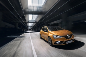 Renault präsentiert neuen Mégane R.S. und vernetztes Concept Car Symbioz