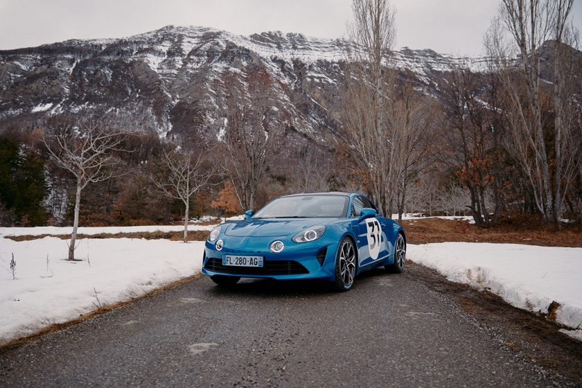 Esteban Ocon e Alpine A110S partem para o ataque no Rali de Monte Carlo 2021