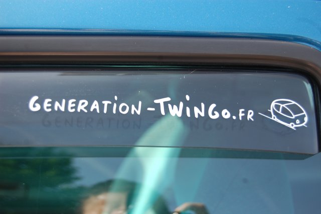 [Bild: twingo_lazuli_generation_twingo_beschrif...518_06.jpg]