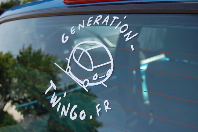 [Bild: twingo_lazuli_generation_twingo_beschrif...518_09.jpg]