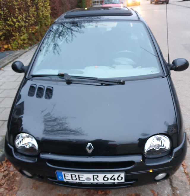 [Bild: twingo_schwarz_06.jpg]